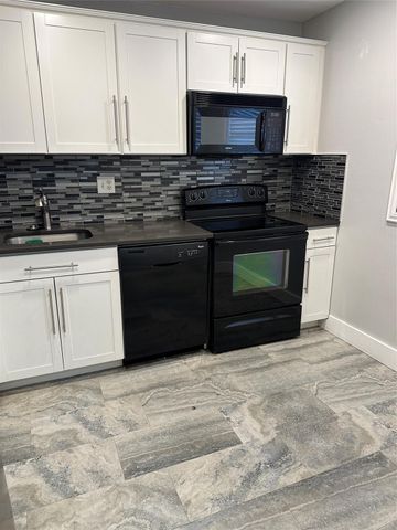 8310 Sands Point Boulevard 104, Tamarac, FL 33321