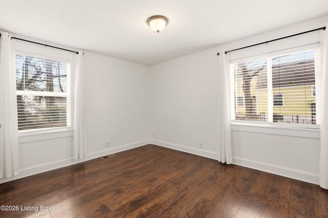 3322 Algonquin Pkwy, Louisville, KY 40211