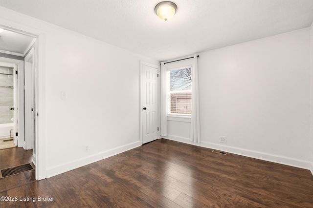 3322 Algonquin Pkwy, Louisville, KY 40211