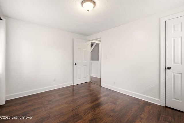 3322 Algonquin Pkwy, Louisville, KY 40211