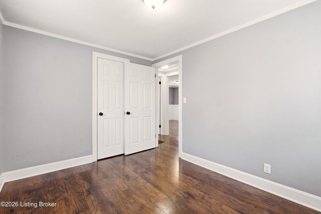 3322 Algonquin Pkwy, Louisville, KY 40211