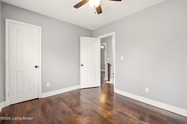 3322 Algonquin Pkwy, Louisville, KY 40211