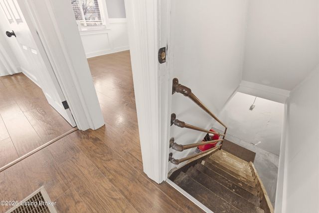 3322 Algonquin Pkwy, Louisville, KY 40211