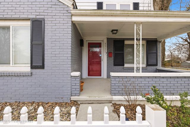 3322 Algonquin Pkwy, Louisville, KY 40211