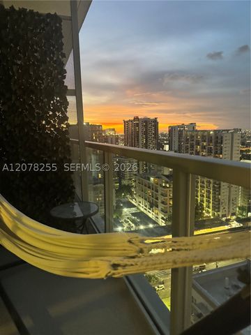 1111 SW 1st Ave 2721-N, Miami, FL 33130