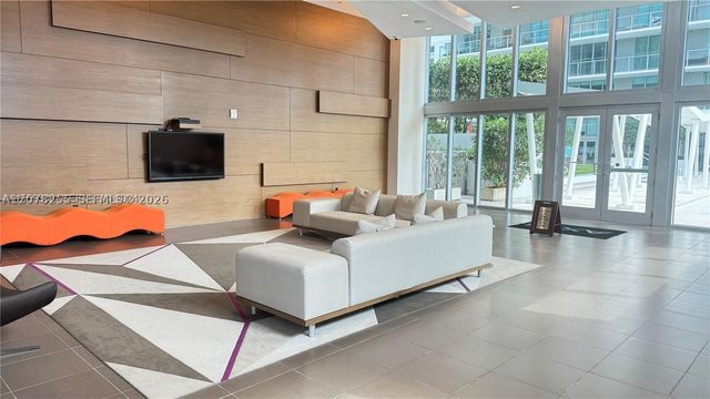 1111 SW 1st Ave 2721-N, Miami, FL 33130