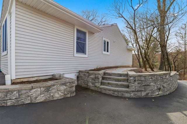 16 Sugar Hill Road, North Salem, NY 10560