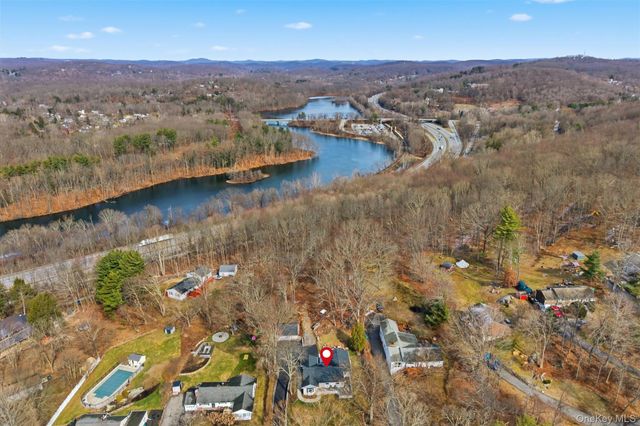 16 Sugar Hill Road, North Salem, NY 10560