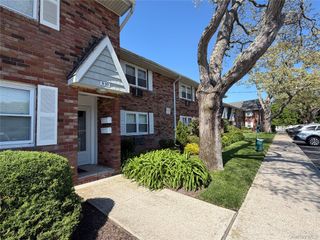 100 Connetquot Avenue 10, East Islip, NY 11730
