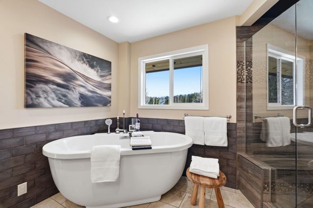 4105 S Adams Rd, Veradale, WA 99037