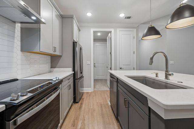 1800 Emmeline Way, Hixson, TN 37343