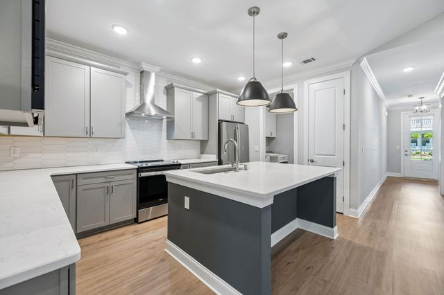1800 Emmeline Way, Hixson, TN 37343