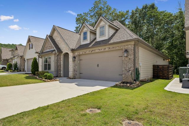 1800 Emmeline Way, Hixson, TN 37343
