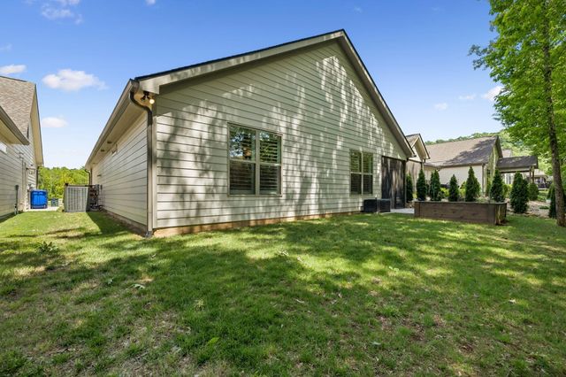 1800 Emmeline Way, Hixson, TN 37343
