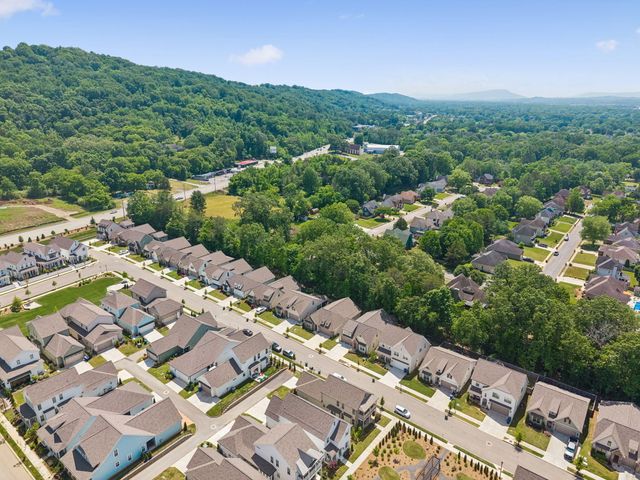 1800 Emmeline Way, Hixson, TN 37343