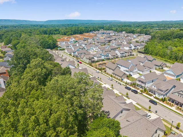 1800 Emmeline Way, Hixson, TN 37343