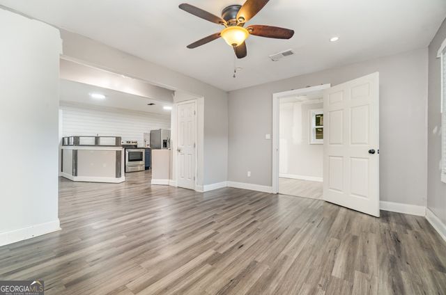 234 E Memorial Drive, Dallas, GA 30132