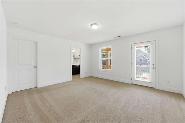 1186 Halletts Peak Place, Lawrenceville, GA 30044