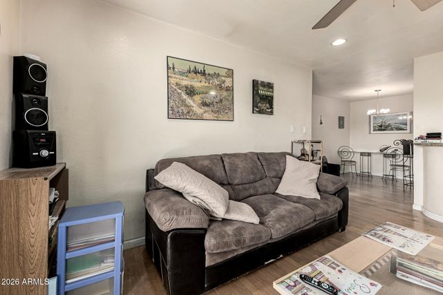 4410 N LONGVIEW Avenue 202, Phoenix, AZ 85014