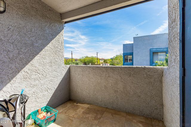 4410 N LONGVIEW Avenue 202, Phoenix, AZ 85014