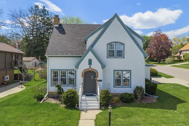 1421 Ash Street, Baraboo, WI 53913