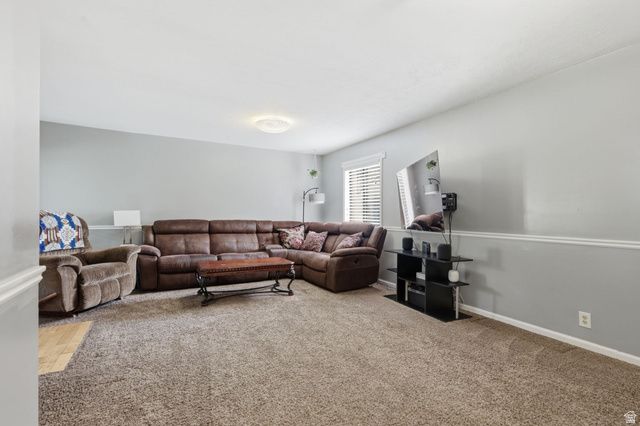 5527 S 4270 W, Kearns, UT 84118