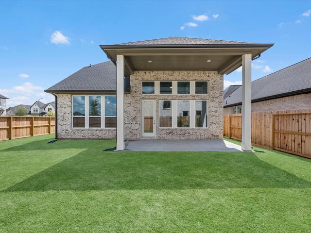 8002 Treetop View Drive, Fulshear, TX 77441