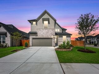 8002 Treetop View Drive, Fulshear, TX 77441