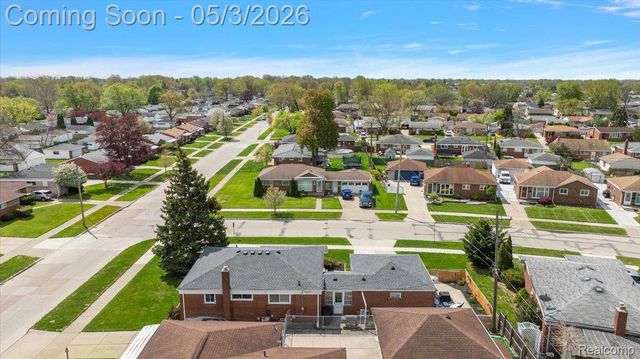 18241 Airport, Fraser, MI 48026