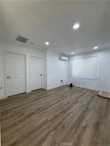 1621 S Diamond, Santa Ana, CA 92704