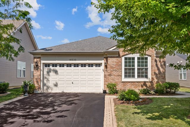 16530 Grandwood Lake Drive, Crest Hill, IL 60403
