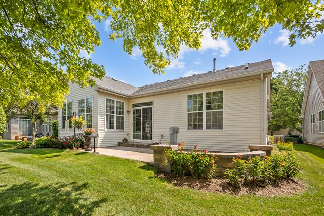 16530 Grandwood Lake Drive, Crest Hill, IL 60403