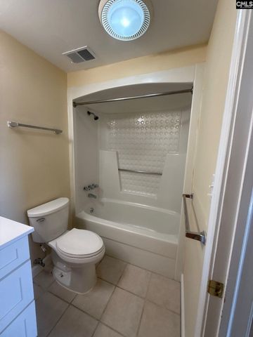 2002 Greene Street 209, Columbia, SC 29205