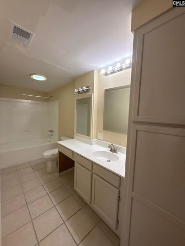 2002 Greene Street 209, Columbia, SC 29205