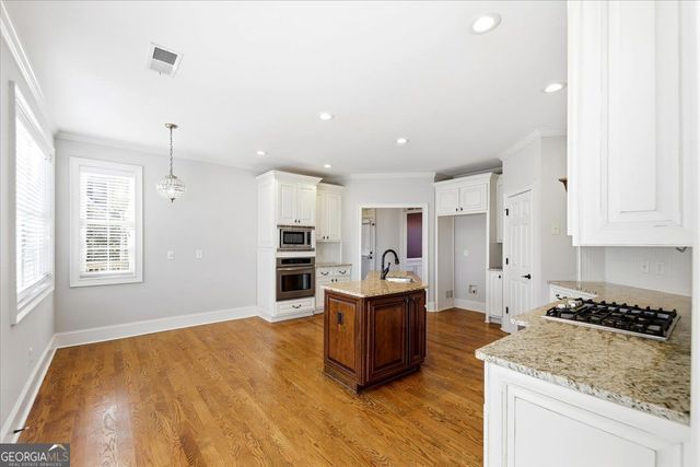 172 Shellbark Drive, Mcdonough, GA 30252