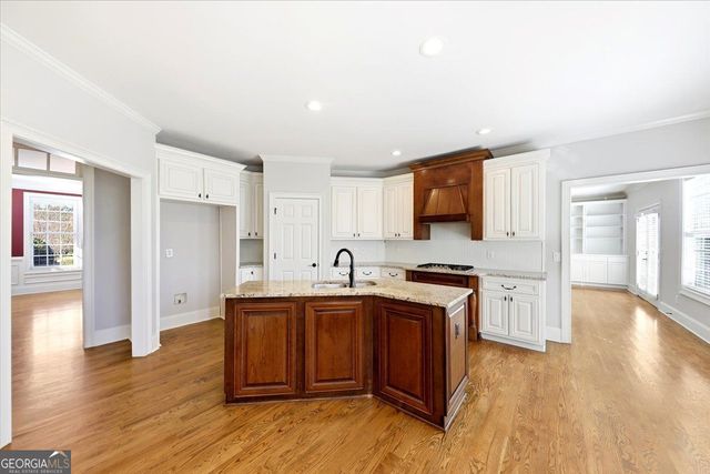 172 Shellbark Drive, Mcdonough, GA 30252