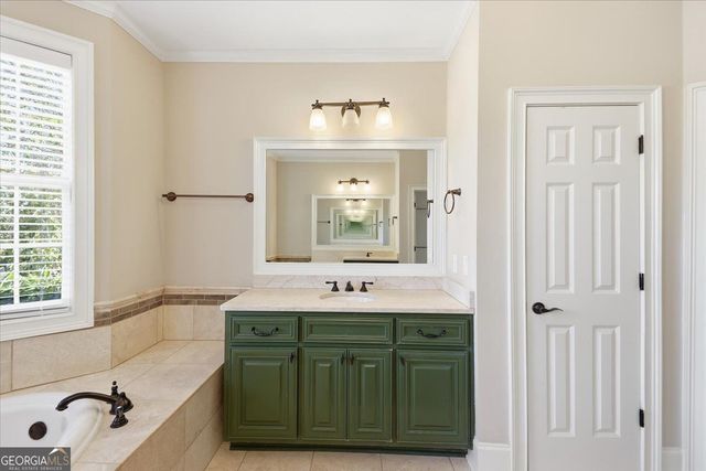 172 Shellbark Drive, Mcdonough, GA 30252