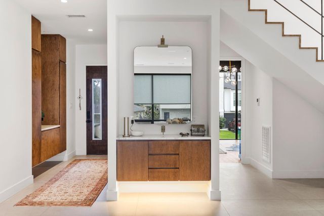 1110 Grovewood Lane, Houston, TX 77008