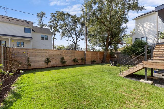 1110 Grovewood Lane, Houston, TX 77008