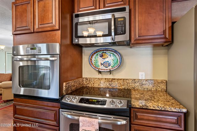 13239 Old Woolmarket Road, Biloxi, MS 39532