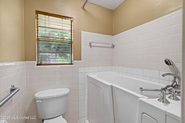 13239 Old Woolmarket Road, Biloxi, MS 39532