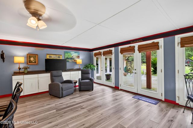 13239 Old Woolmarket Road, Biloxi, MS 39532