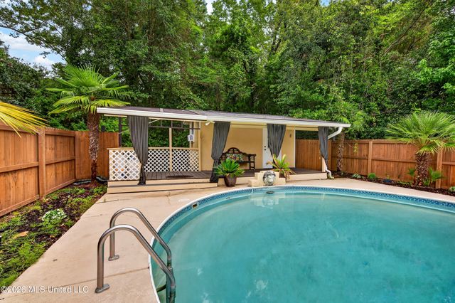 13239 Old Woolmarket Road, Biloxi, MS 39532