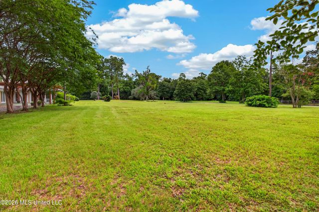 13239 Old Woolmarket Road, Biloxi, MS 39532