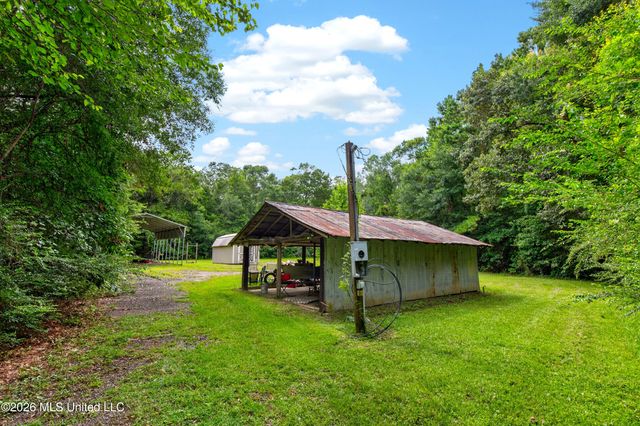 13239 Old Woolmarket Road, Biloxi, MS 39532