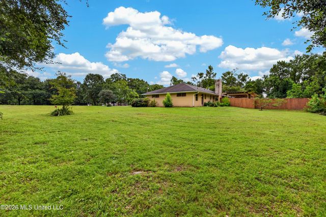 13239 Old Woolmarket Road, Biloxi, MS 39532