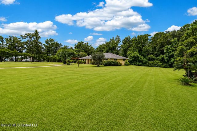13239 Old Woolmarket Road, Biloxi, MS 39532