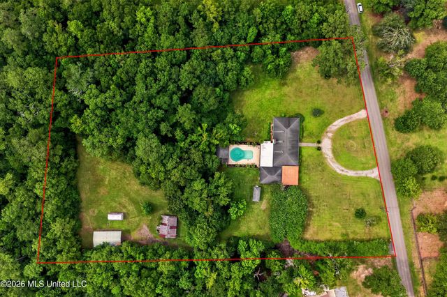 13239 Old Woolmarket Road, Biloxi, MS 39532
