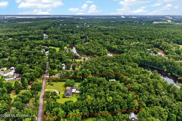 13239 Old Woolmarket Road, Biloxi, MS 39532