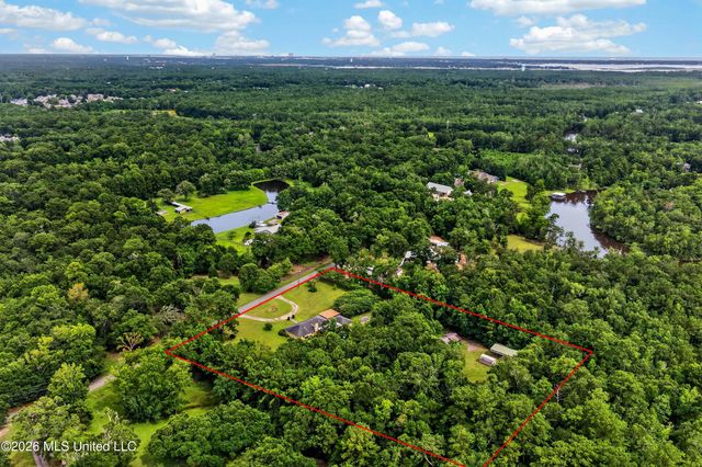 13239 Old Woolmarket Road, Biloxi, MS 39532